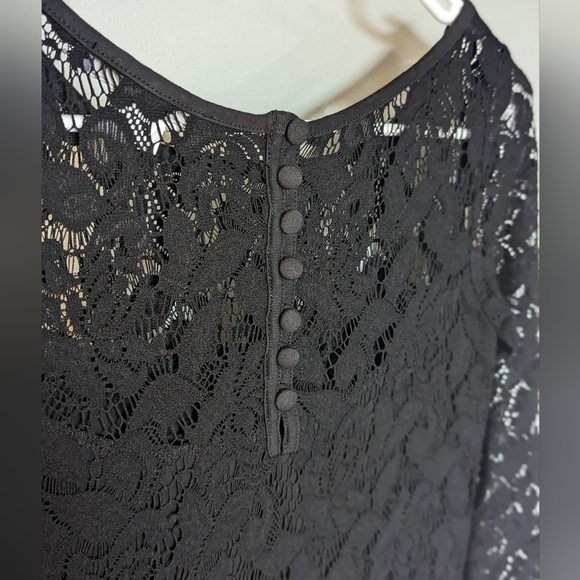 Pippa D Casual Lace Dress - Picture 4 of 7